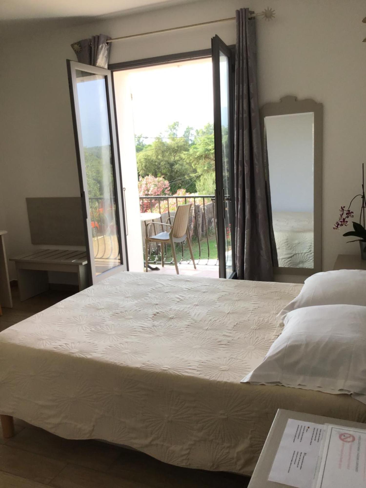 Hotel Casa Di Mama Porto-Vecchio  Exteriör bild